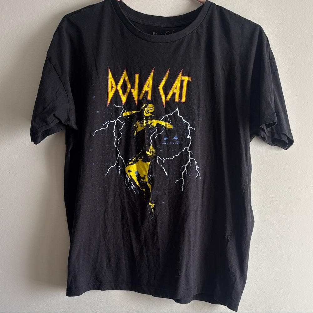 Doja Cat 'Lightning Planet Her' t-shirt size medium